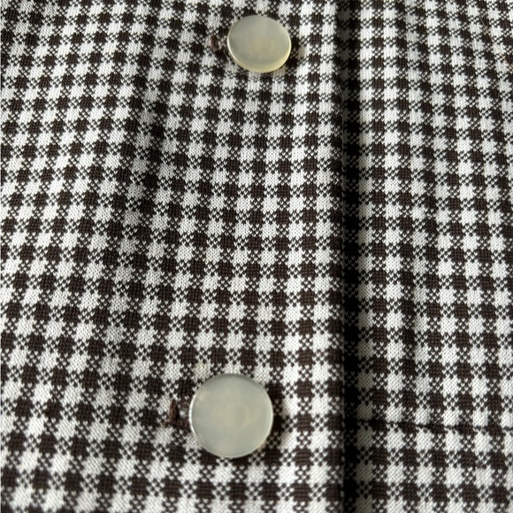 70’s brown gingham button down 
Size. Xs
Shoulders: 15’
Bust: 17’ - Picture 6 of 6